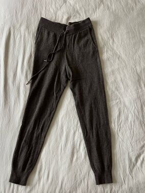 Quince Brown Cashmere Joggers